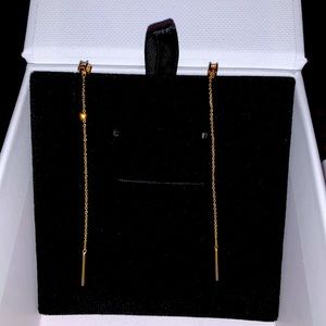 Mejuri Sapphire threaders